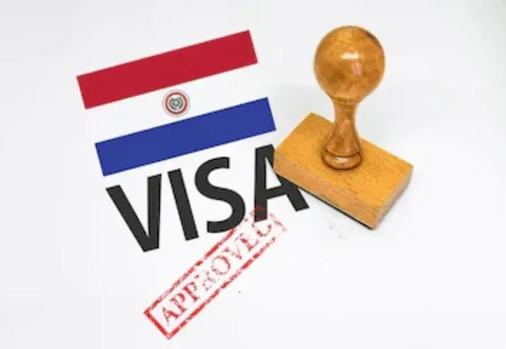 Visto approvato per il Paraguay — bandiera paraguayana e timbro di approvazione residenza